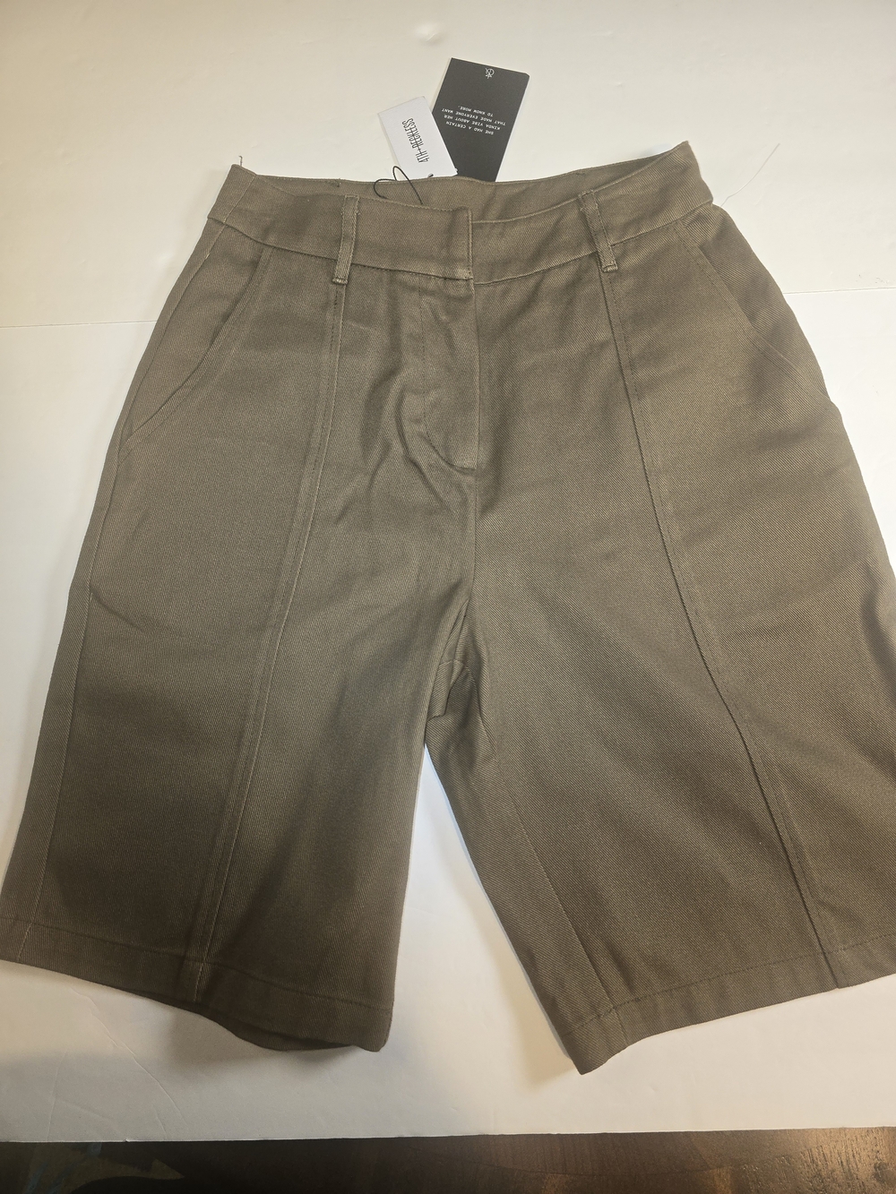 Tailored High-Rise Bermuda Shorts in Olive